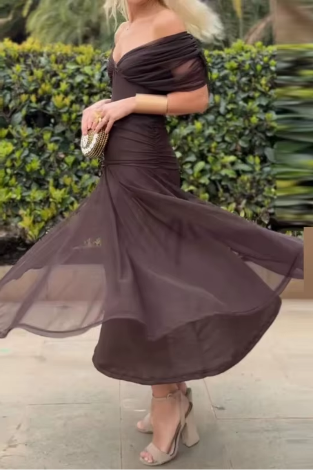 Women's V-Neck Maxi Dress with Pleated Waist
