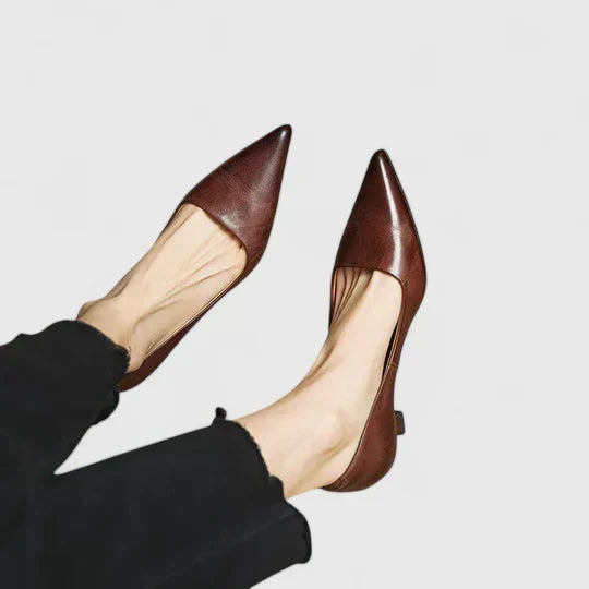 Women's Genuine Leather Kitten Heel Pointed Toe Pumps