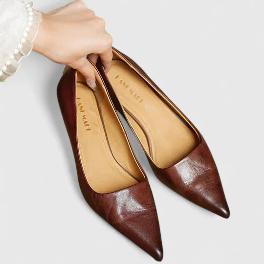Women's Genuine Leather Kitten Heel Pointed Toe Pumps